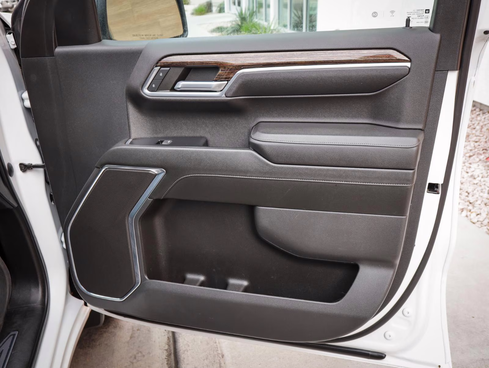 2023 Summit White GMC Sierra 1500 SLE 4X4 Truck