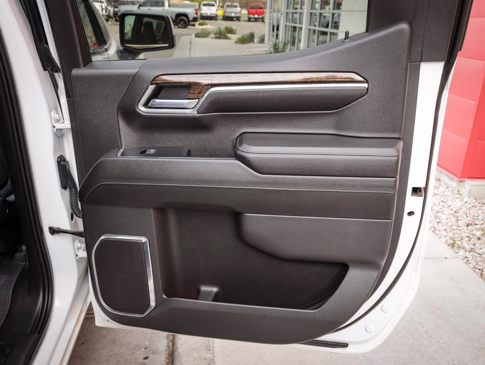 2023 Summit White GMC Sierra 1500 SLE 4X4 Truck