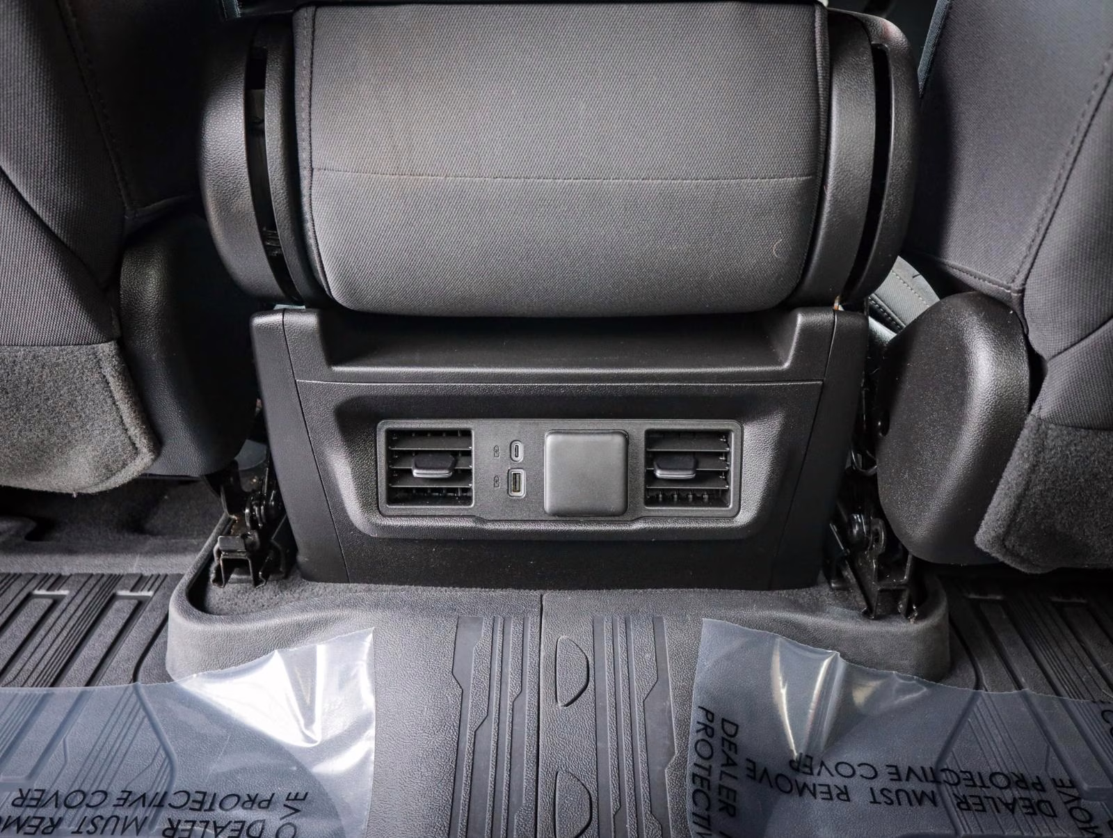 2023 Summit White GMC Sierra 1500 SLE 4X4 Truck