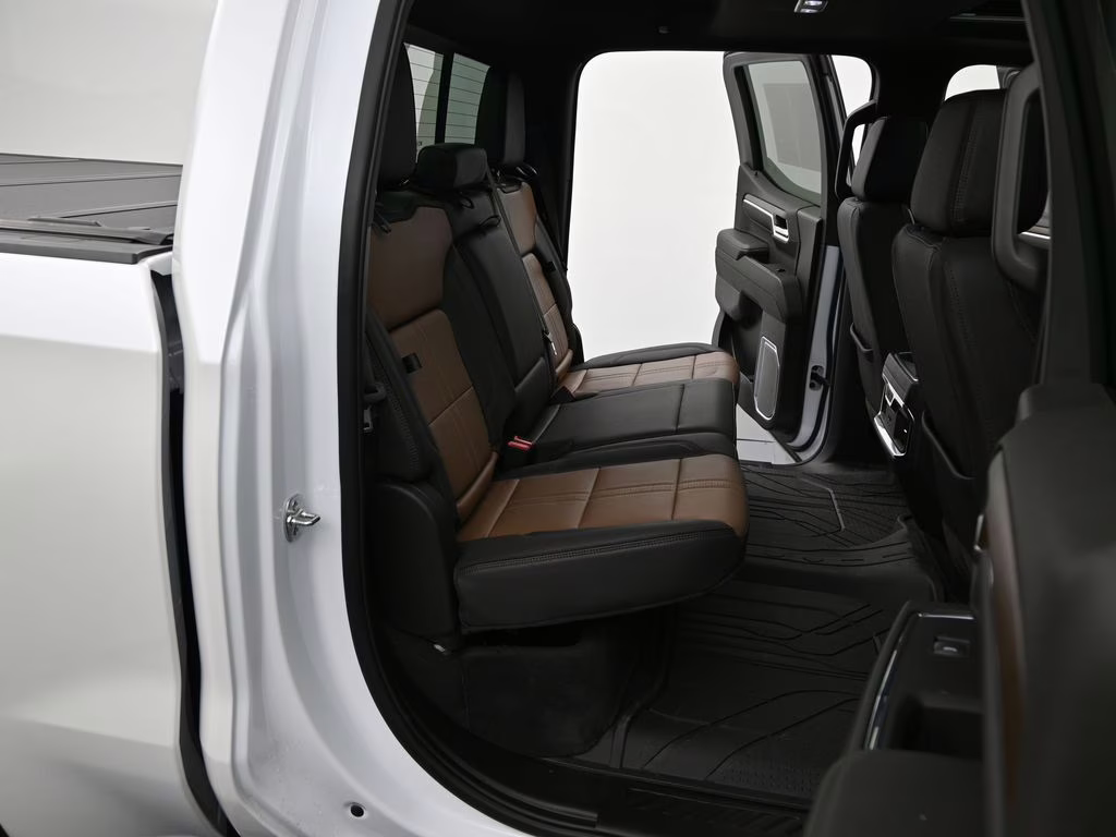 2025 Iridescent Pearl Tricoat Chevrolet Silverado 1500 High Country 4X4 Truck