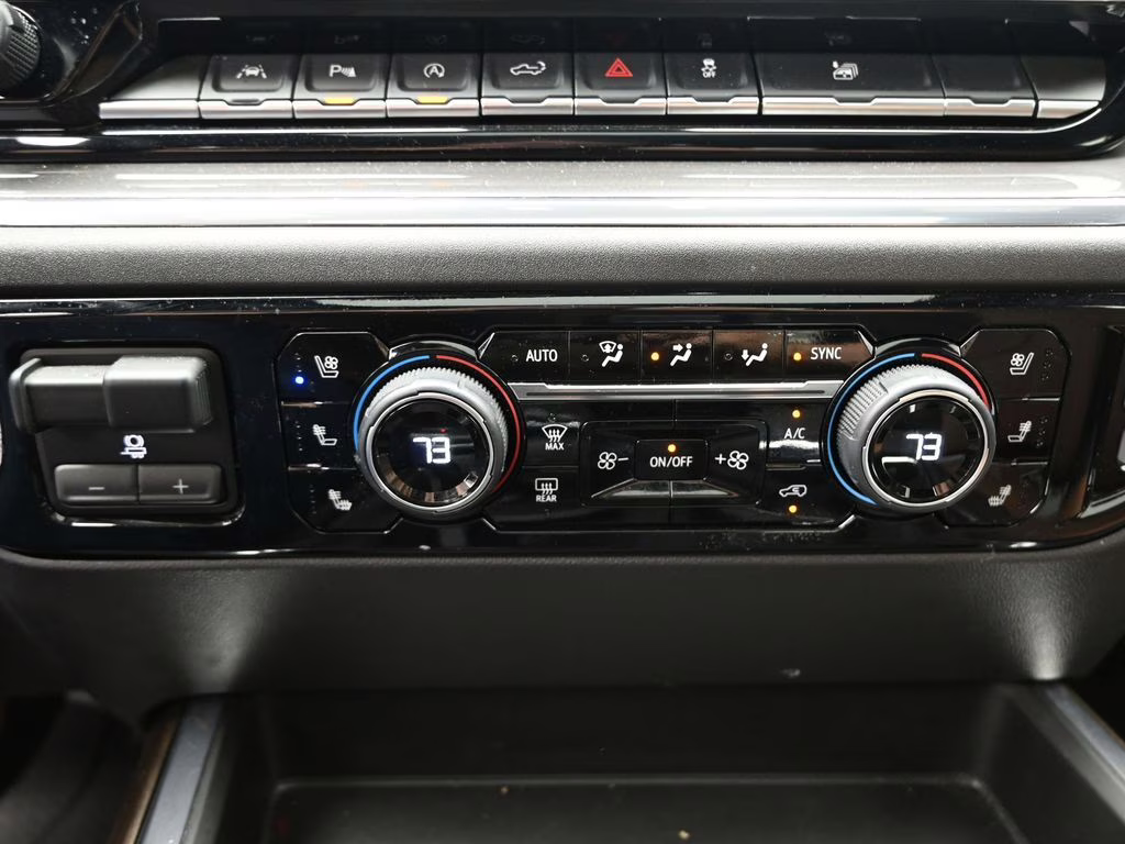 2025 Iridescent Pearl Tricoat Chevrolet Silverado 1500 High Country 4X4 Truck