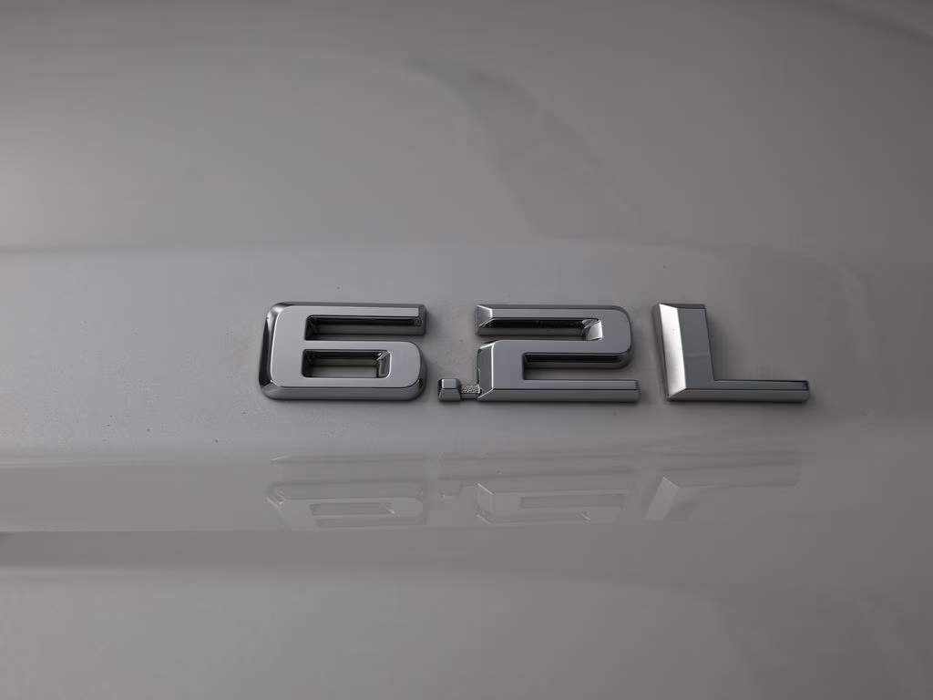 2025 Iridescent Pearl Tricoat Chevrolet Silverado 1500 High Country 4X4 Truck