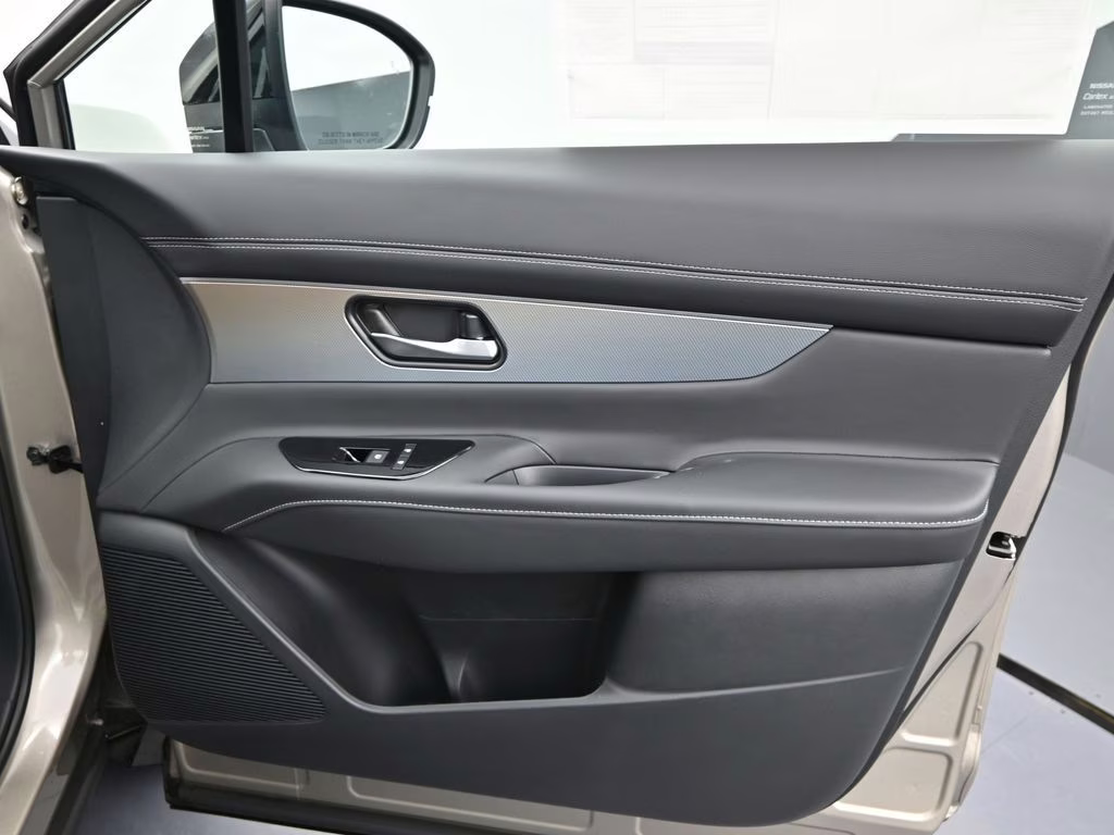 2026 Champagne Silver Metallic Nissan Murano SL AWD SUV