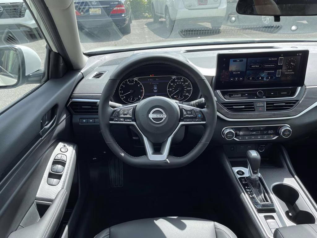 2026 Pearl White Tricoat Nissan Altima 2.5 SV FWD Sedan