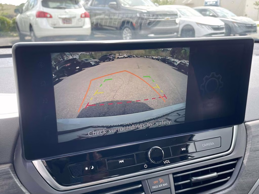 2026 Pearl White Tricoat Nissan Altima 2.5 SV FWD Sedan