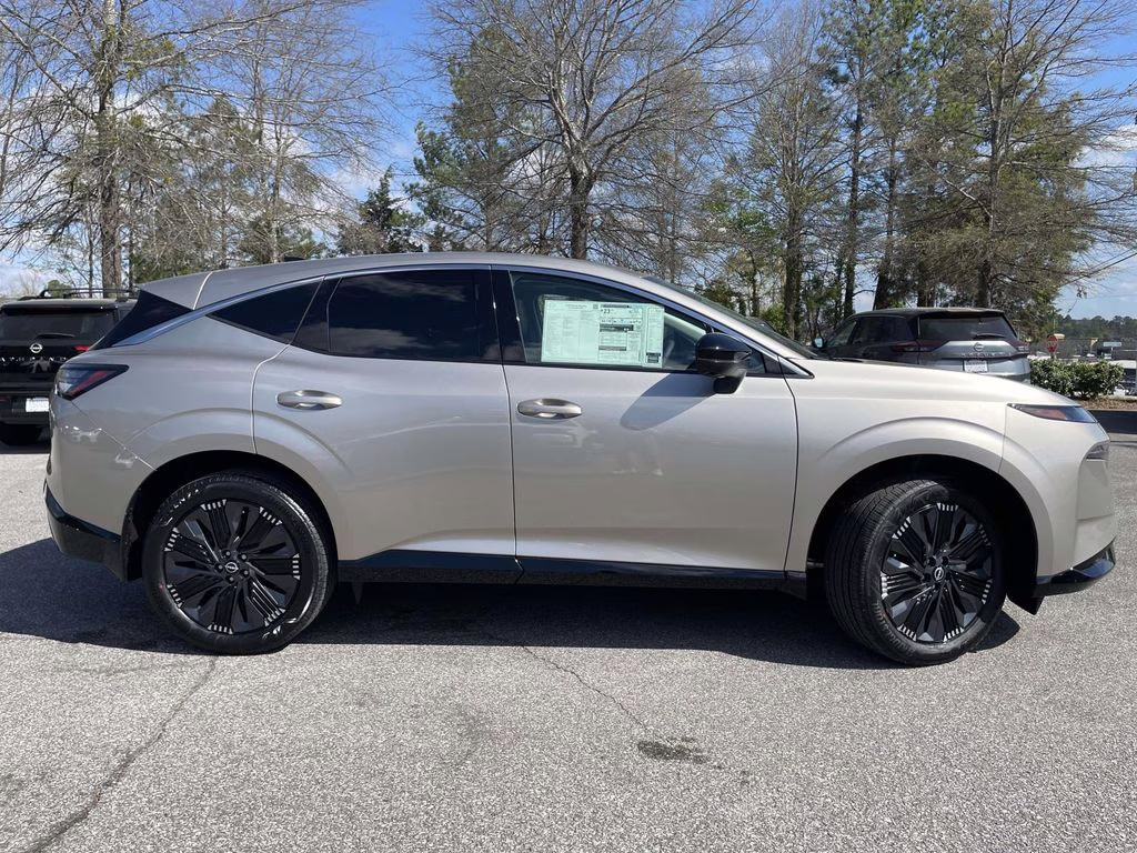 2026 Champagne Silver Metallic Nissan Murano Platinum AWD SUV