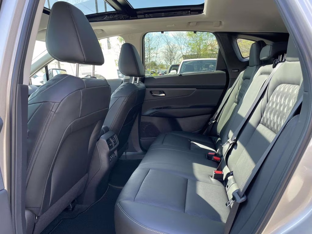 2026 Champagne Silver Metallic Nissan Murano Platinum AWD SUV