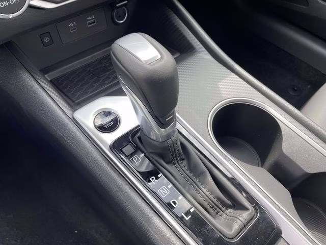 2026 Pearl White Tricoat Nissan Altima 2.5 SV FWD Sedan