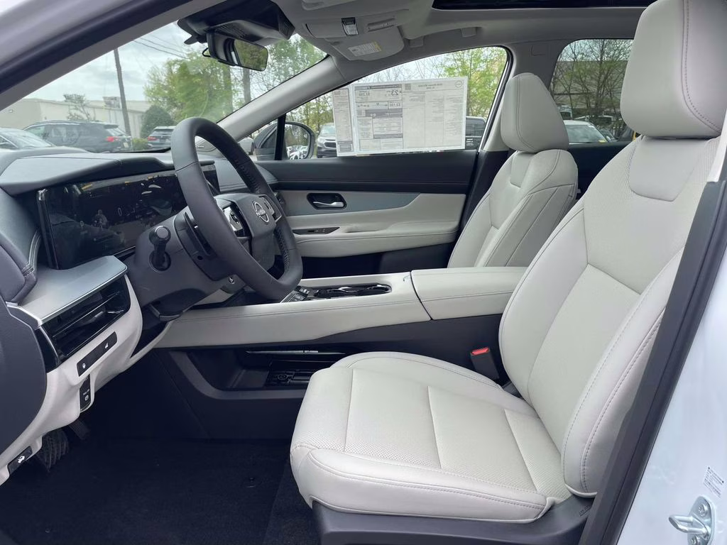 2026 Everest White Pearl Tricoat Nissan Murano SL AWD SUV