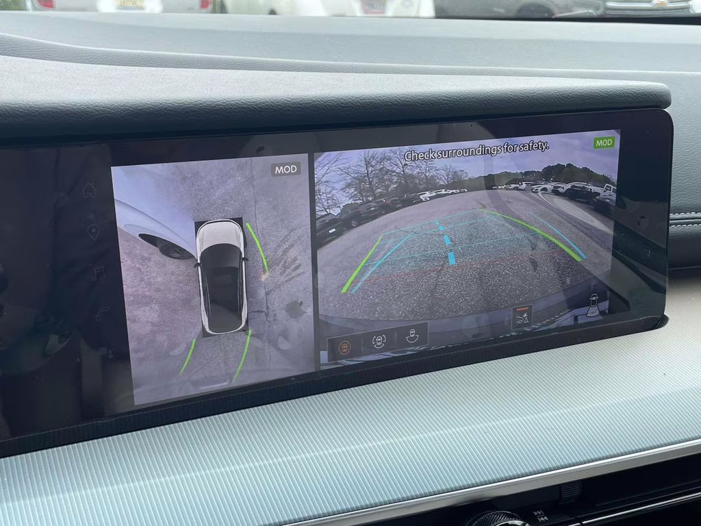 2026 Everest White Pearl Tricoat Nissan Murano SL AWD SUV