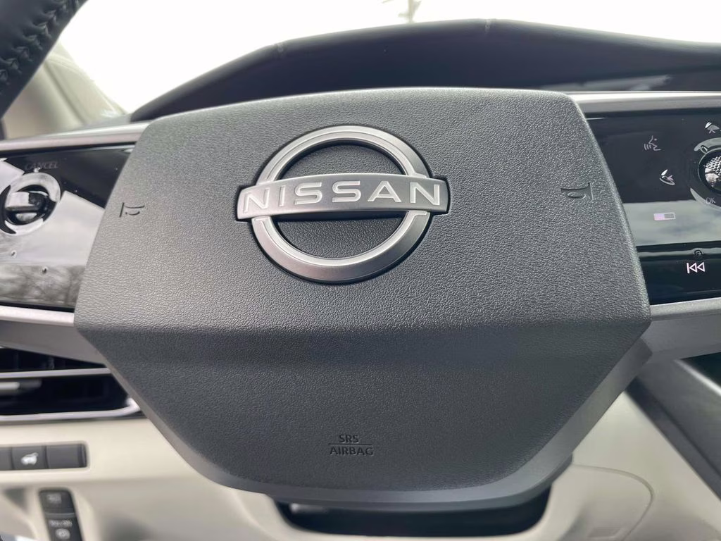 2026 Everest White Pearl Tricoat Nissan Murano SL AWD SUV