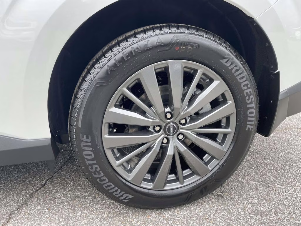 2026 Everest White Pearl Tricoat Nissan Murano SL AWD SUV