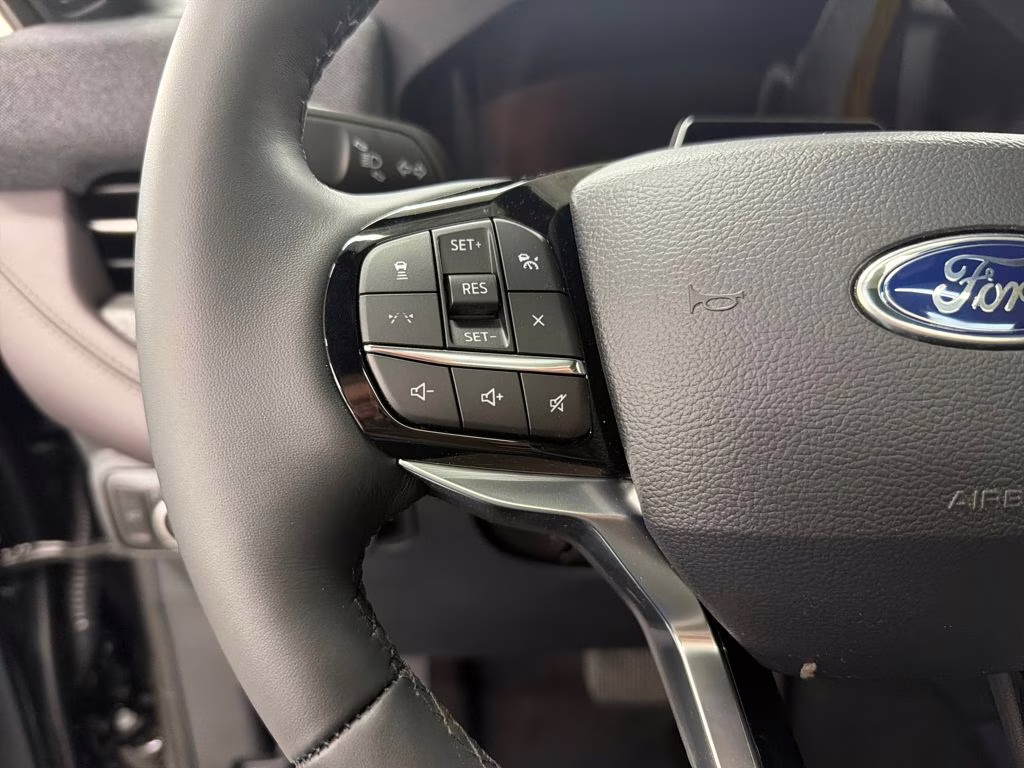 2026 AGATE BLACK Ford Explorer Platinum 4X4 SUV