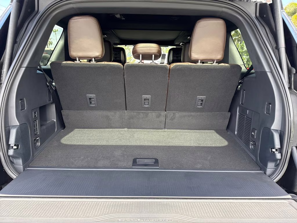 2026 Agate Black Metallic Ford Expedition King Ranch 4X4 SUV