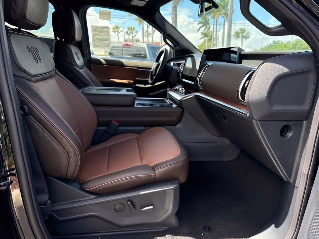 2026 Agate Black Metallic Ford Expedition King Ranch 4X4 SUV