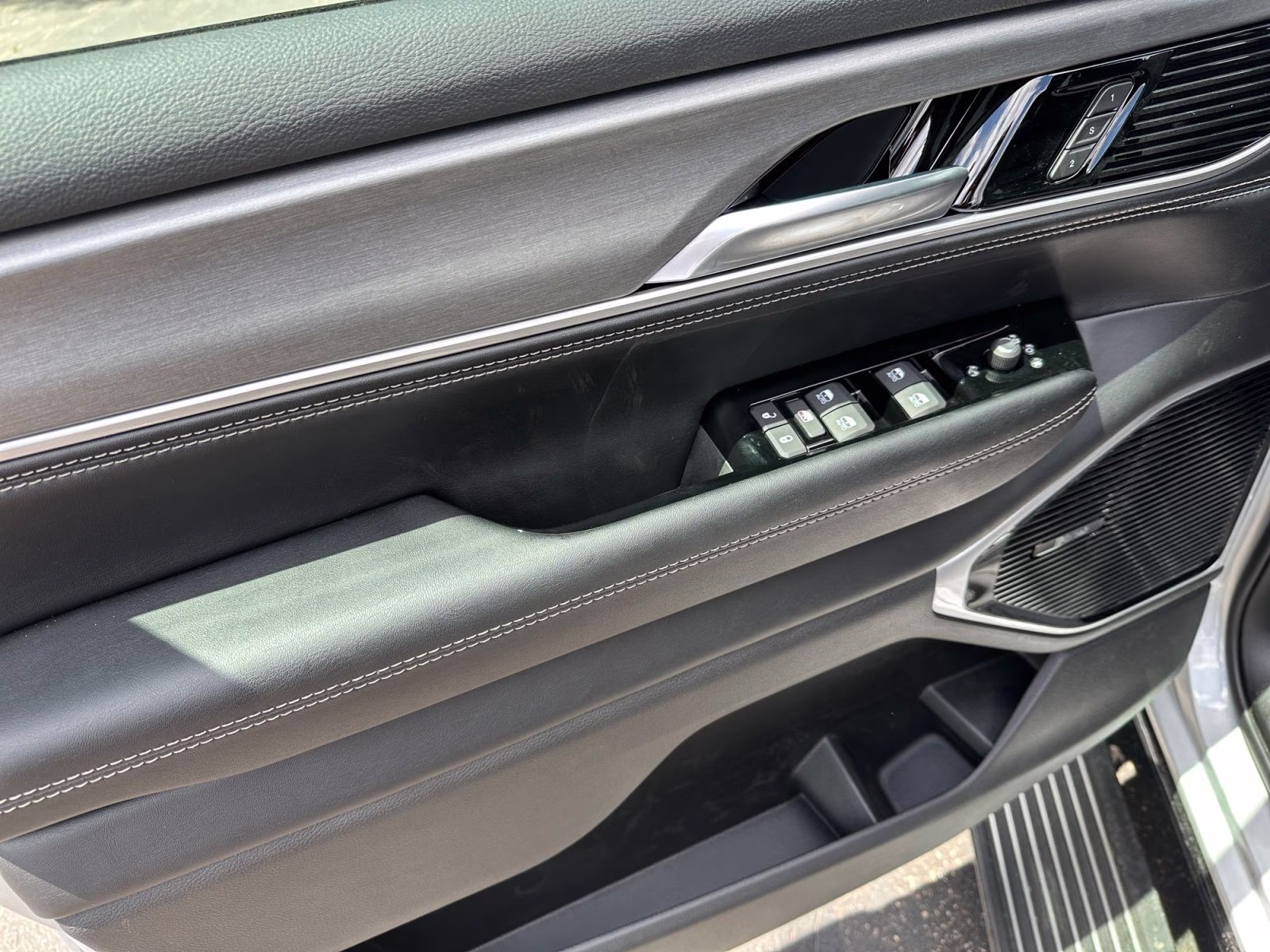 2026 Silver Zynith Jeep Grand Wagoneer L Limited Reserve 4X4 SUV