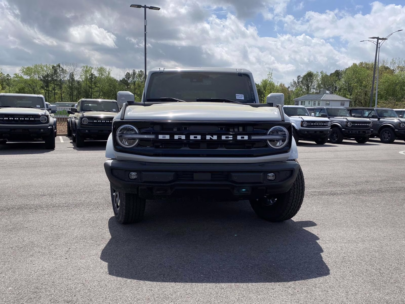 2026 Avalanche Ford Bronco Outer Banks 4X4 SUV