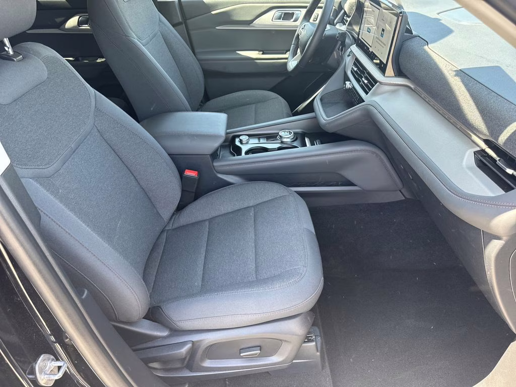 2025 Black Metallic Ford Explorer Active RWD SUV