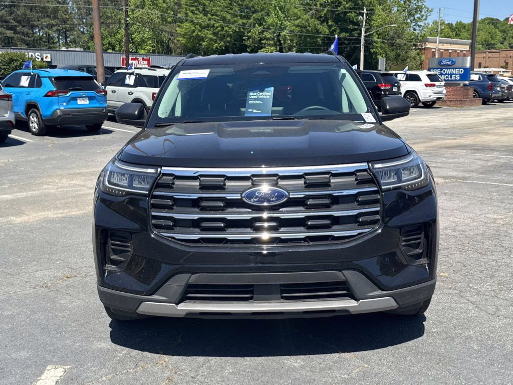 2025 Black Metallic Ford Explorer Active RWD SUV