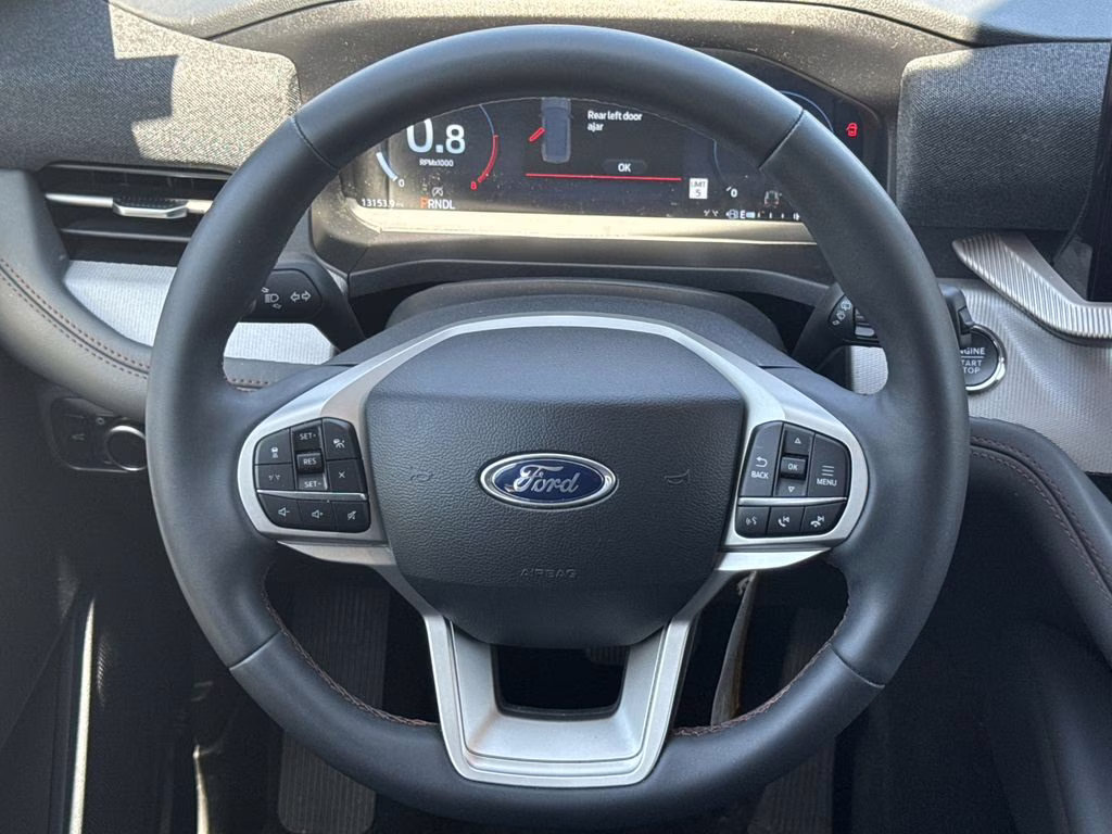 2025 Black Metallic Ford Explorer Active RWD SUV