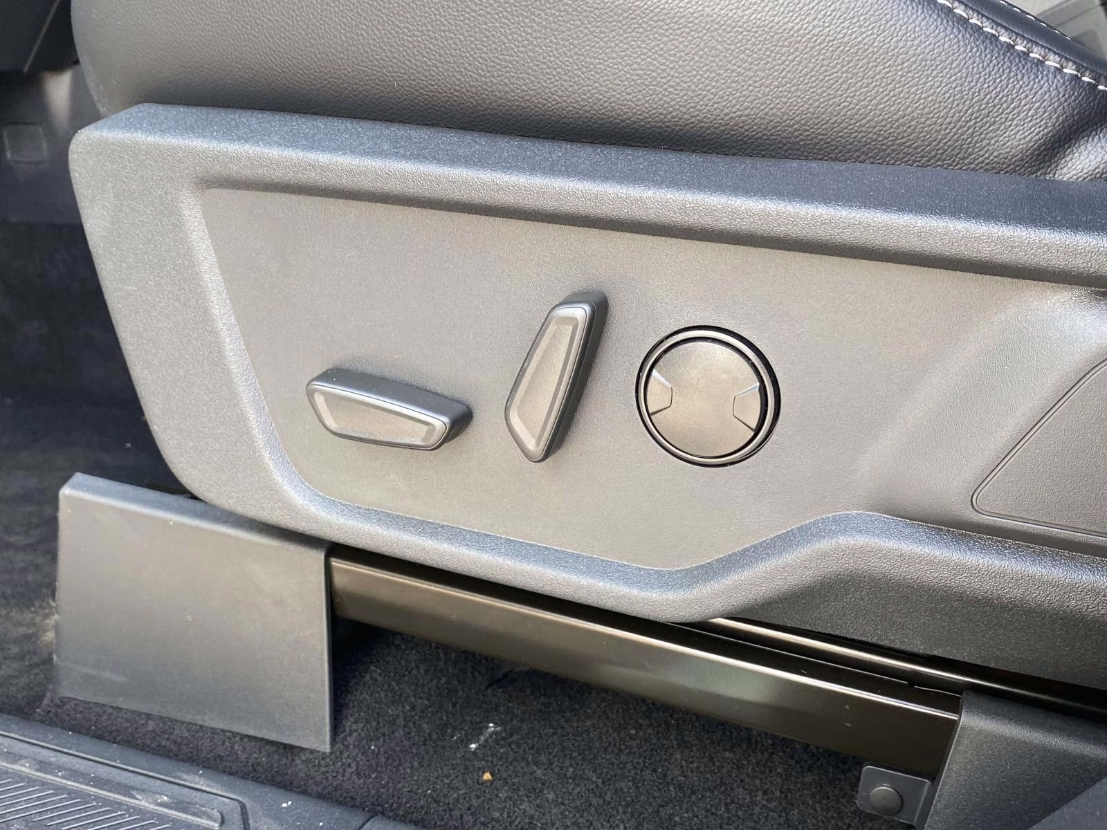 2026 Avalanche Ford Bronco Outer Banks 4X4 SUV