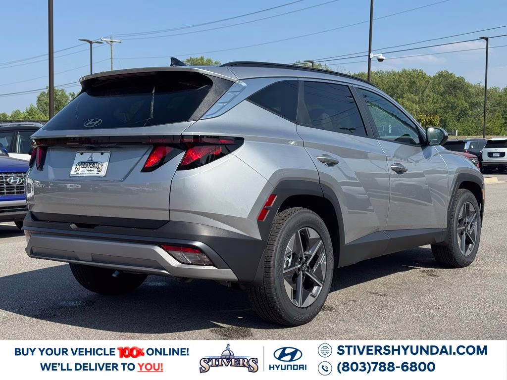 2026 Shimmering Silver Hyundai Tucson SEL FWD SUV