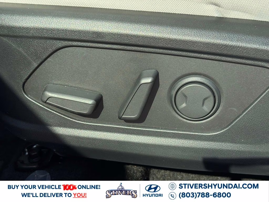 2026 Shimmering Silver Hyundai Tucson SEL FWD SUV