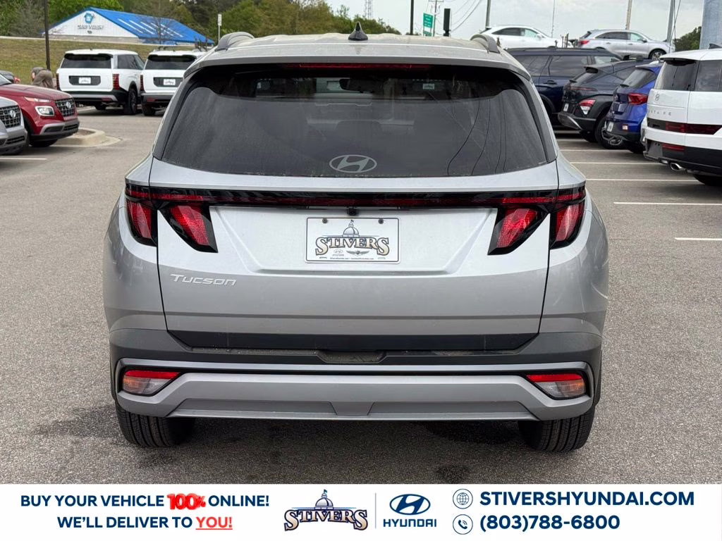 2026 Shimmering Silver Hyundai Tucson SEL FWD SUV