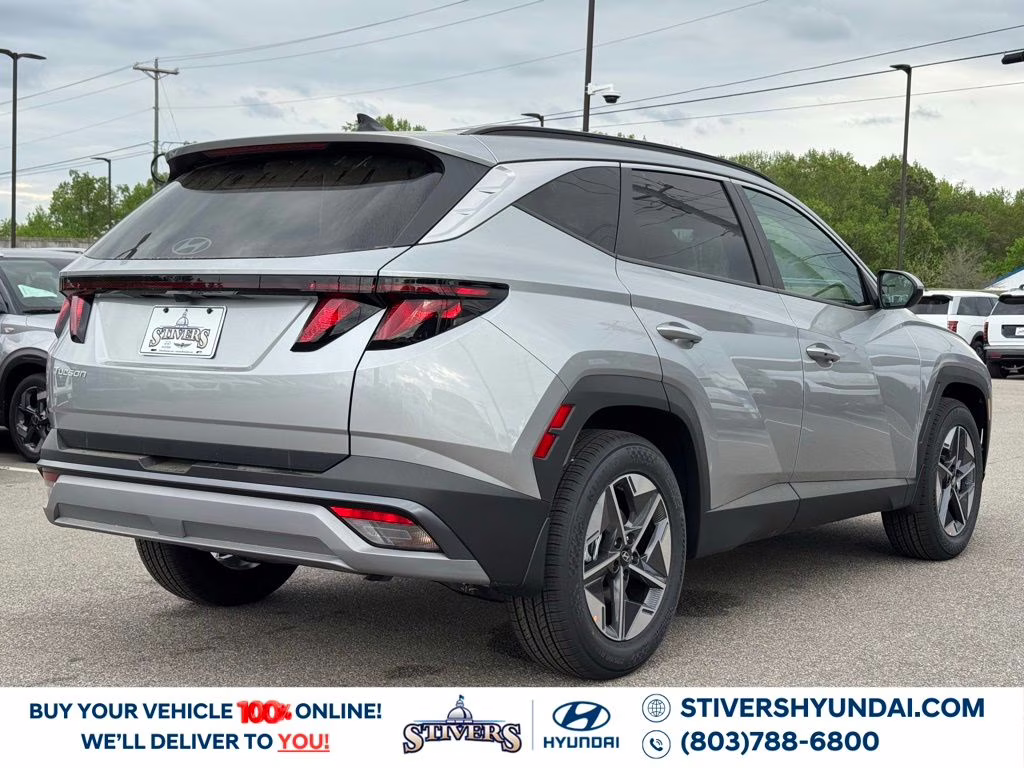 2026 Shimmering Silver Hyundai Tucson SEL FWD SUV