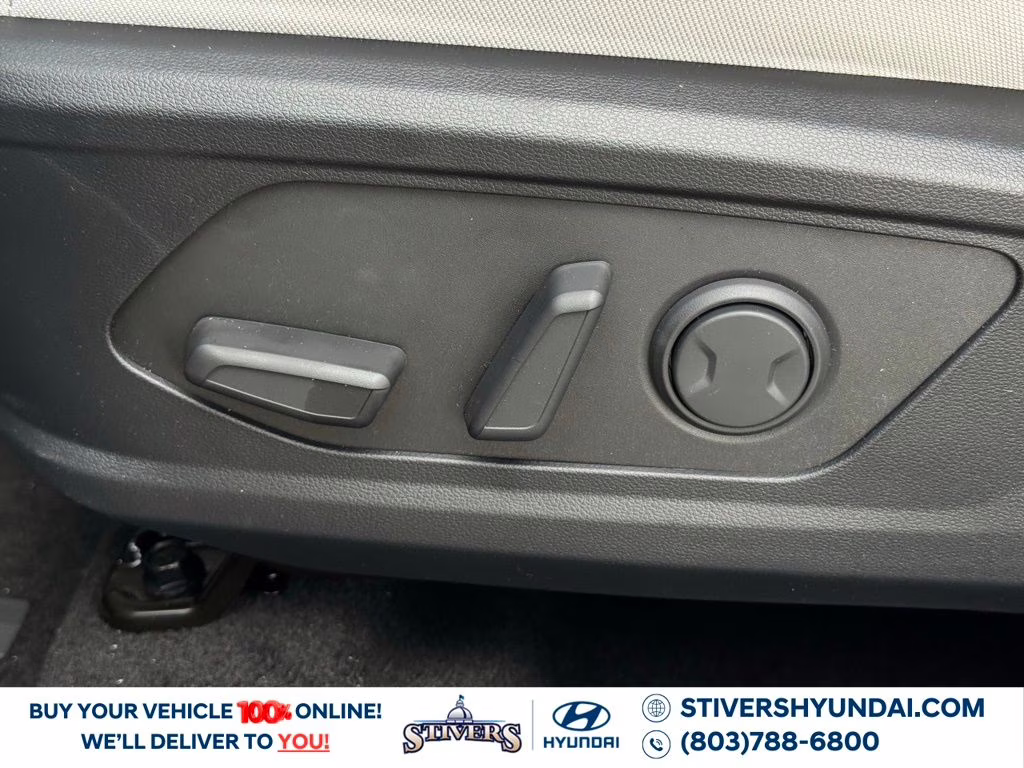 2026 Shimmering Silver Hyundai Tucson SEL FWD SUV