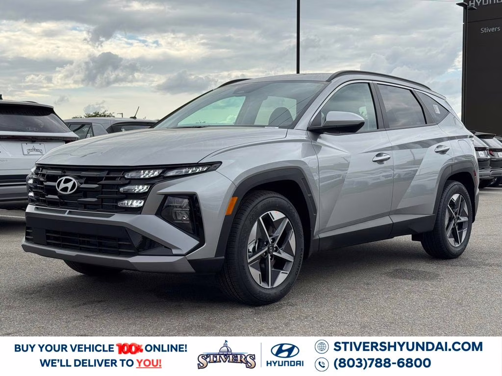 2026 Shimmering Silver Hyundai Tucson SEL FWD SUV