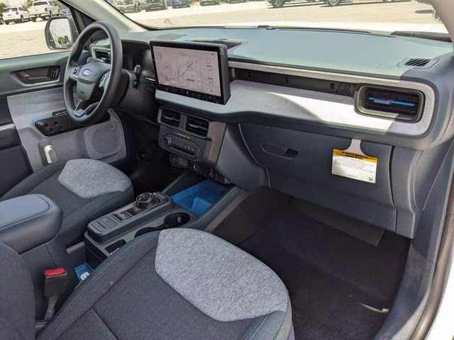 2026 Oxford White Ford Maverick XLT FWD Truck
