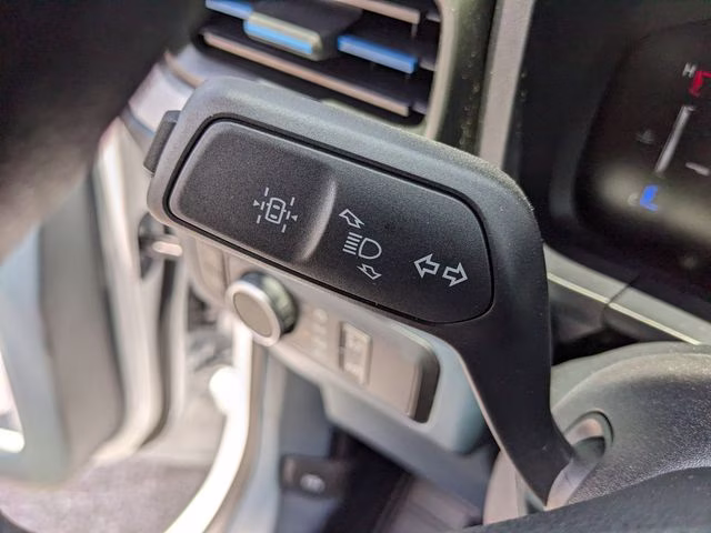 2026 Oxford White Ford Maverick XLT FWD Truck