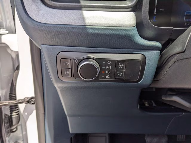 2026 Oxford White Ford Maverick XLT FWD Truck
