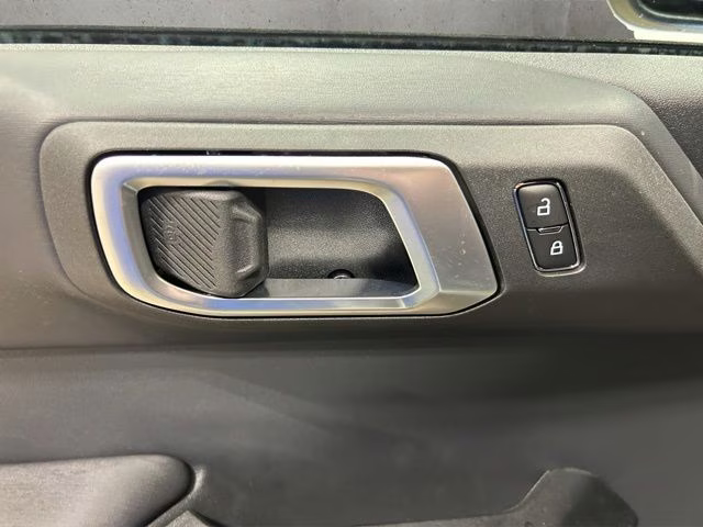 2026 Avalanche Gray Ford Bronco Outer Banks 4X4 SUV