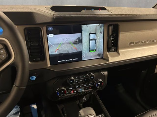 2026 Avalanche Gray Ford Bronco Outer Banks 4X4 SUV