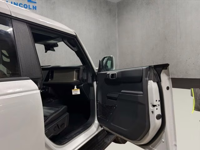 2026 Avalanche Gray Ford Bronco Outer Banks 4X4 SUV