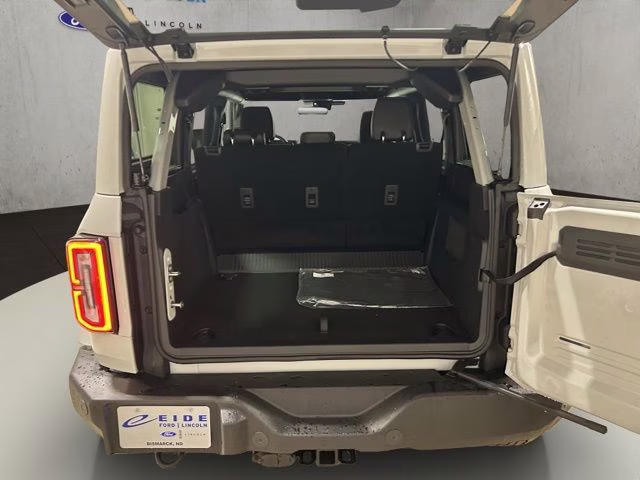 2026 Avalanche Gray Ford Bronco Outer Banks 4X4 SUV