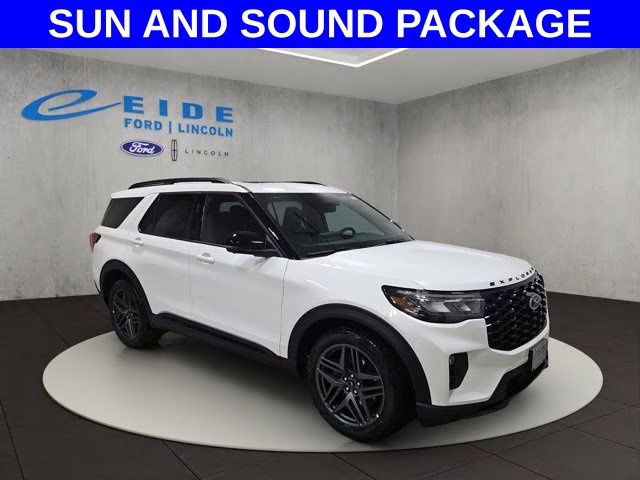 2026 Star White Metallic Tri-Coat Ford Explorer ST 4X4 SUV