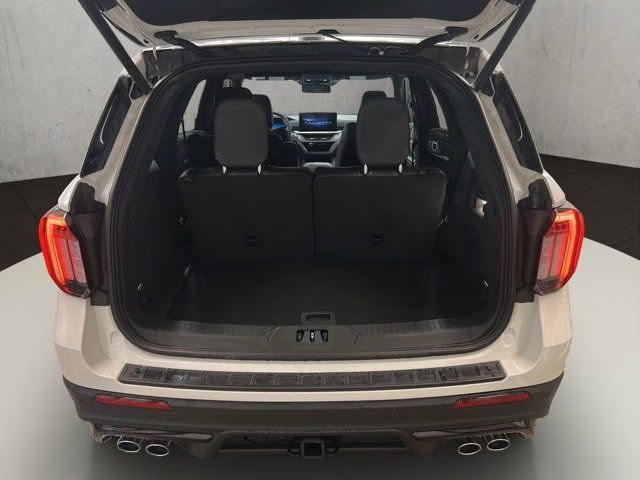 2026 Star White Metallic Tri-Coat Ford Explorer ST 4X4 SUV