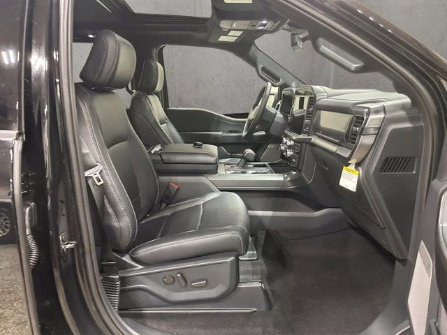 2026 Agate Black Metallic Ford F-150 Lariat Black Appearance 4X4 Truck