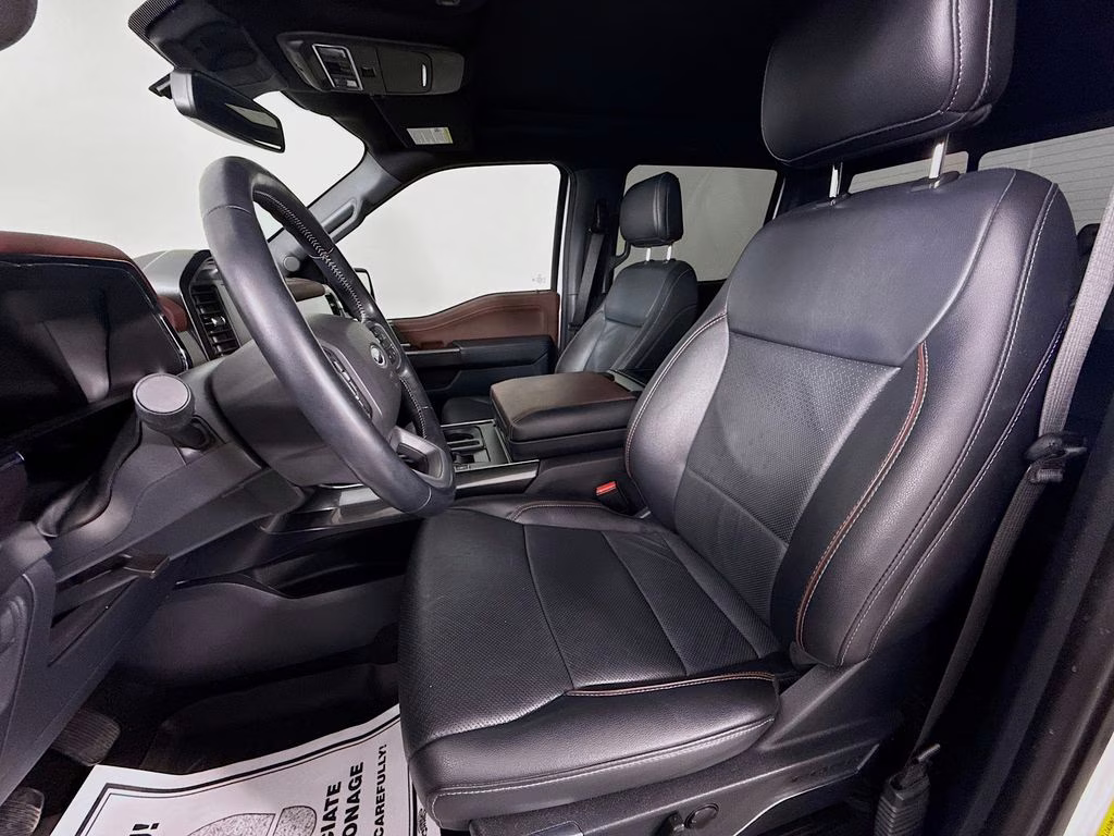 2022 Oxford White Ford F-150 Lariat 4X4 Truck