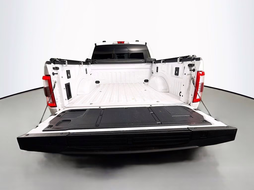 2022 Oxford White Ford F-150 Lariat 4X4 Truck