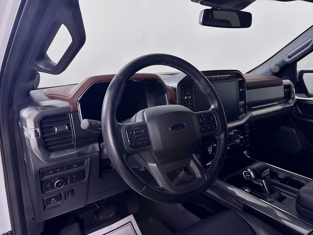 2022 Oxford White Ford F-150 Lariat 4X4 Truck