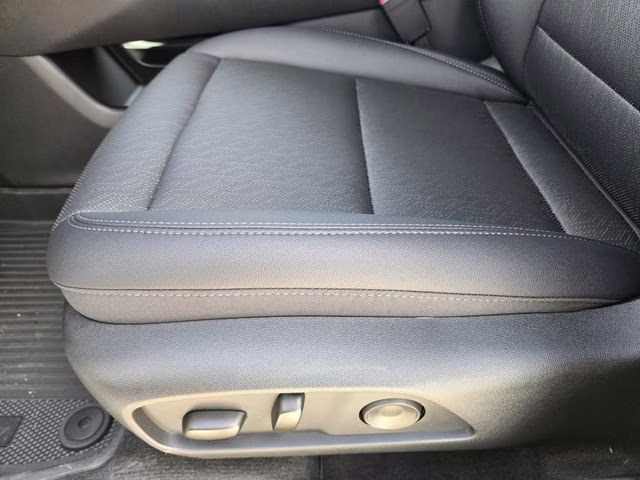 2026 Sterling Gray Metallic Chevrolet Equinox LT FWD SUV