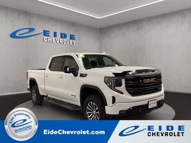 2023 Summit White GMC Sierra 1500 AT4 4X4 Truck