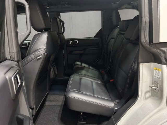 2026 Avalanche Gray Ford Bronco Outer Banks 4X4 SUV