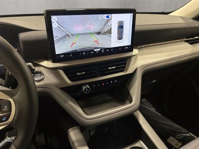 2026 Space White Metallic Ford Explorer Active 4X4 SUV