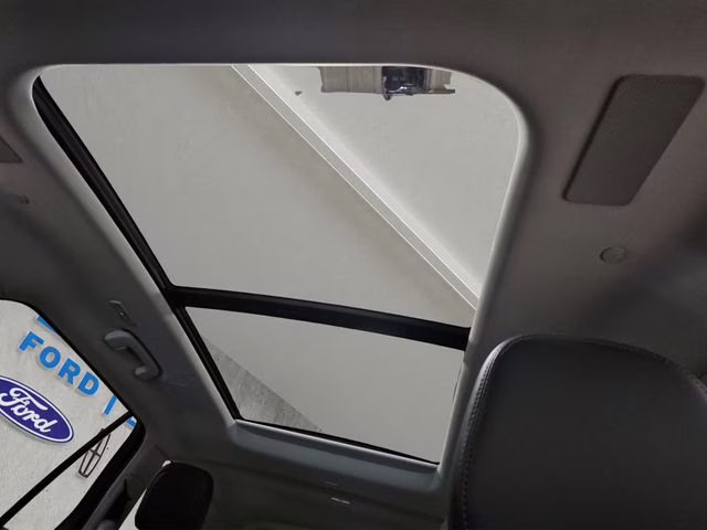 2026 Pristine White Metallic Tri-Coat Lincoln Aviator Premiere AWD SUV