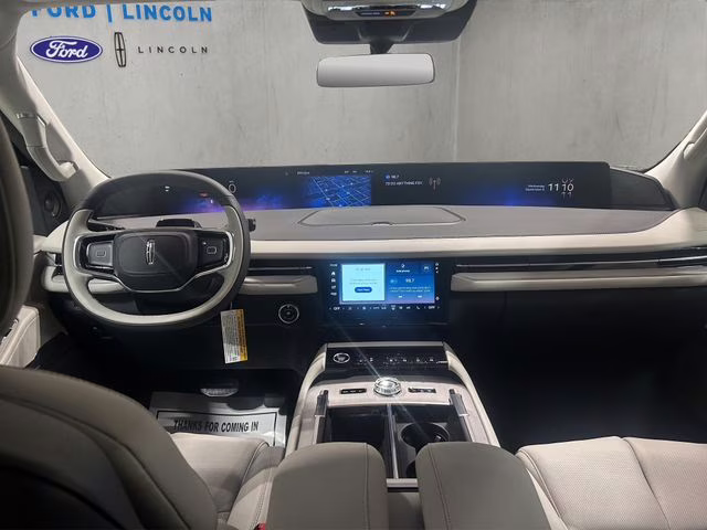 2026 Pristine White Metallic Tri-Coat Lincoln Navigator Reserve 4X4 SUV